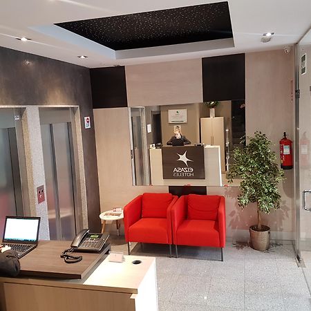 Apartamentos Real Lleida Eksteriør bilde